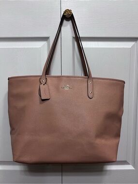 Coach light Pink Leather Tote Bag - Signature Pebbled Shopper